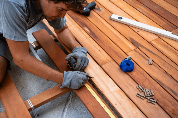 Best Decking Materials for Your Backyard Deck Project